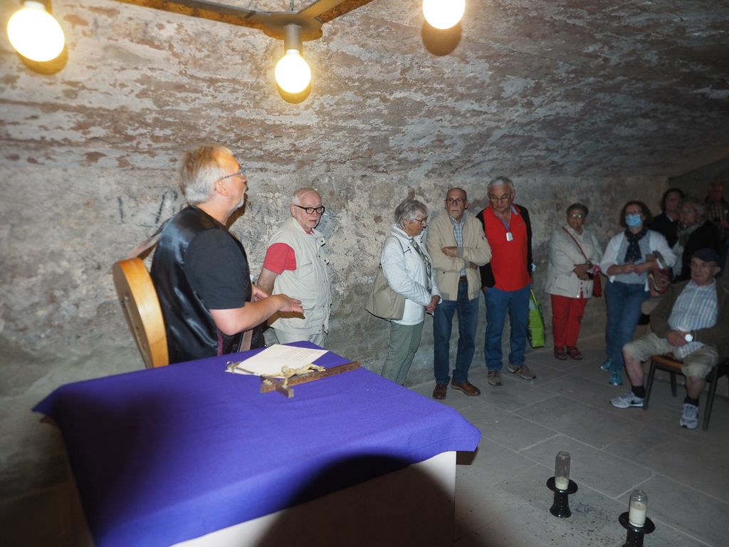 Am Grab von Friedrich Spe