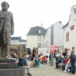 An der Karl Marx Statue